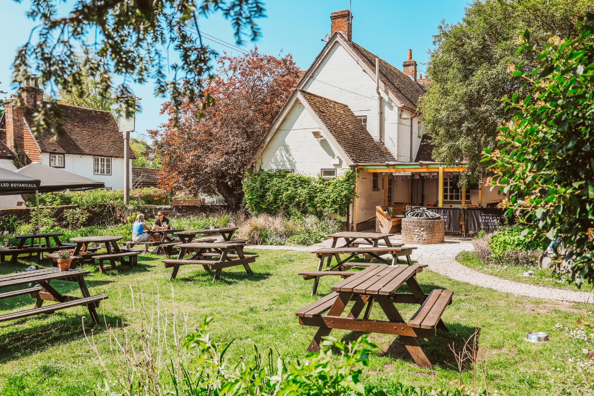 Outside dining in the garden at the Thomas Lord in West Meon near the South Downs